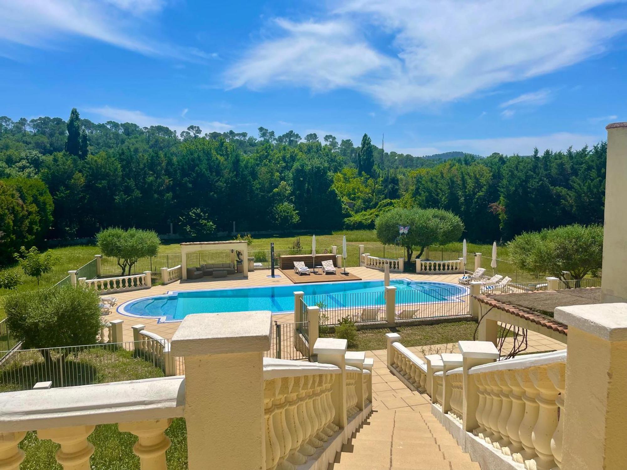 Les Terrasses De Valerian Villa Brignoles Exterior foto